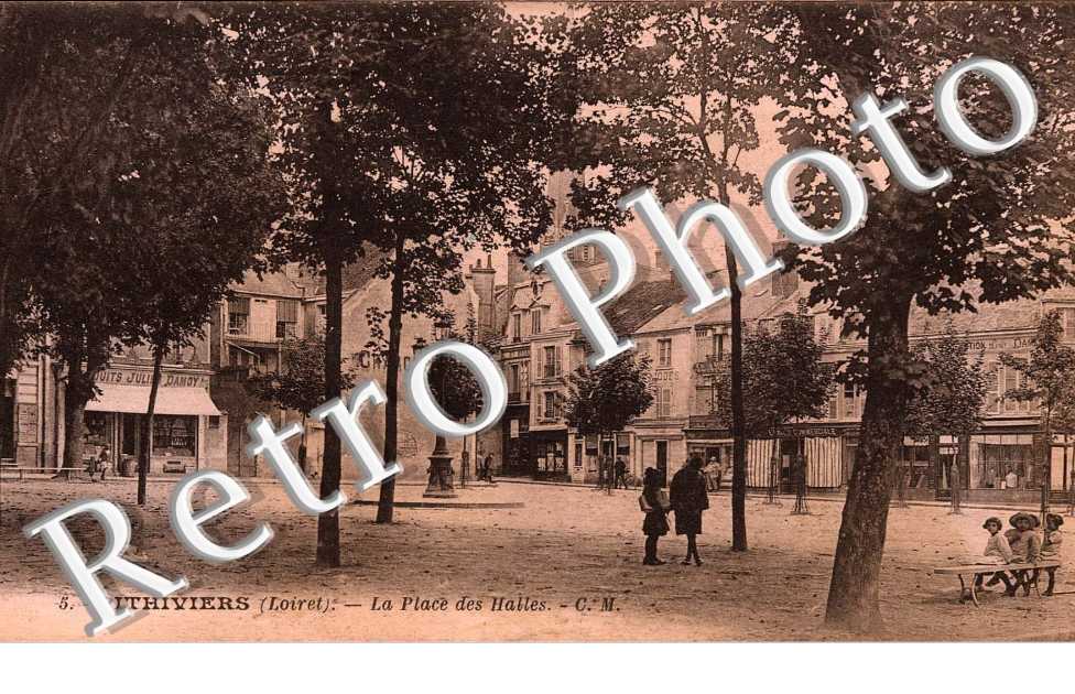 LA PLACE DES HALLES