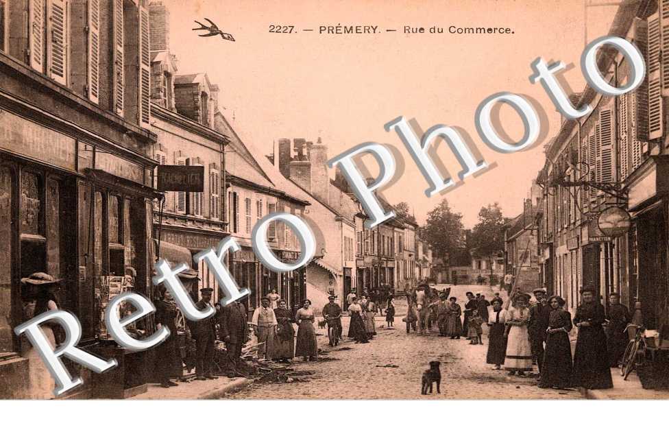 RUE DU COMMERCE