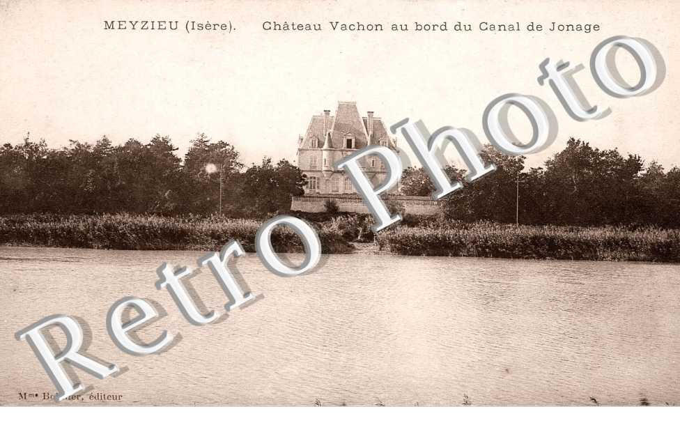 Chateau Vachon au bord du canal de Jonage