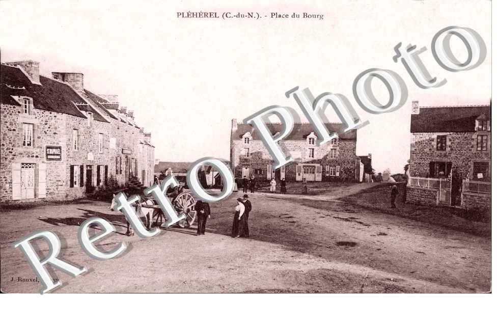 PLEHEREL place du bourg