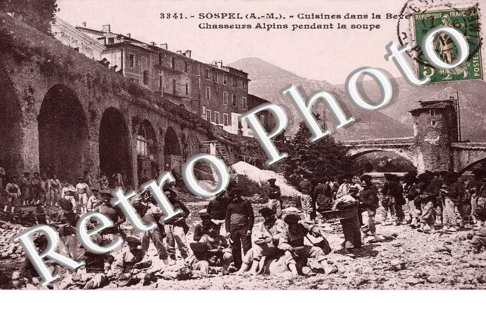 chasseurs alpins pendant la soupe