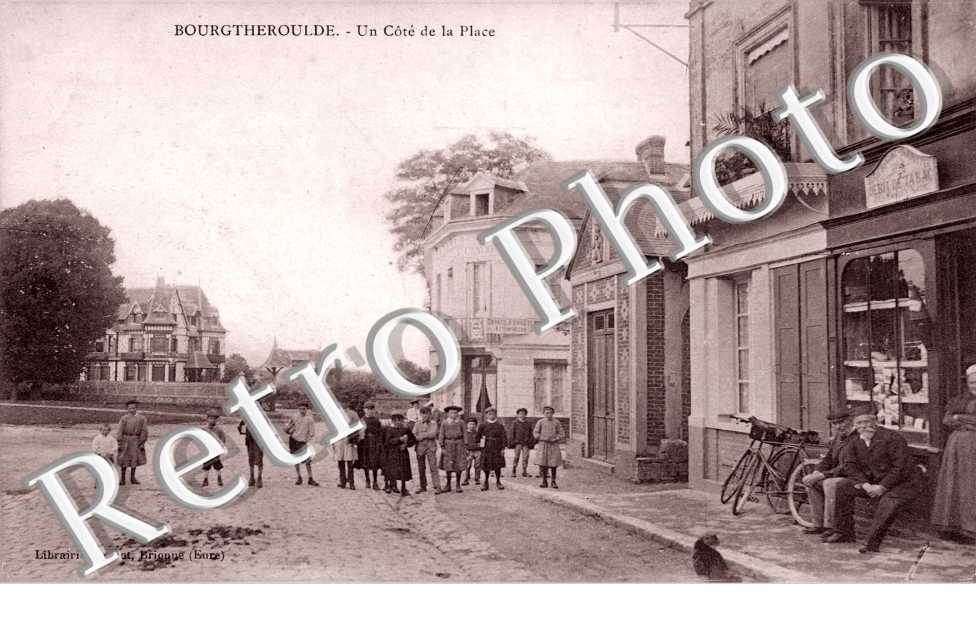 un cote de la place