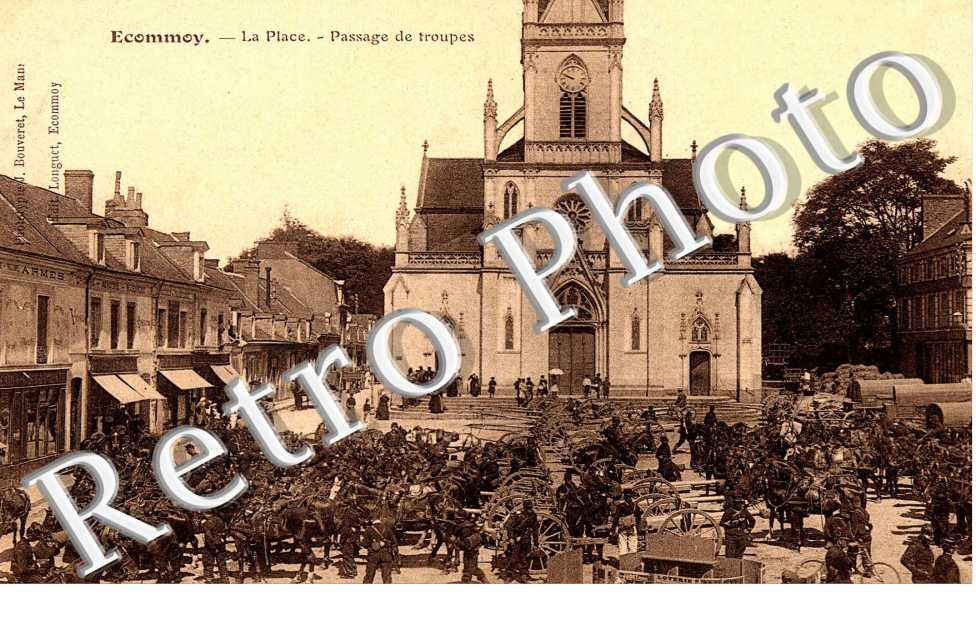 La place - passage de troupes