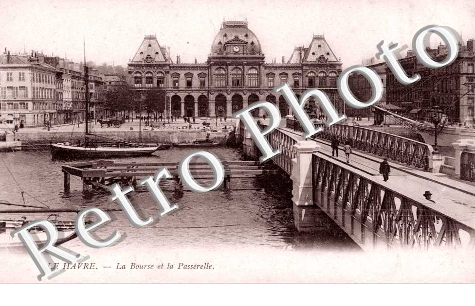 LA BOURSE ET LA PASSERELLE