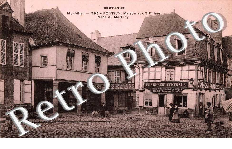 Maison aux 3 piliers place du Martray 