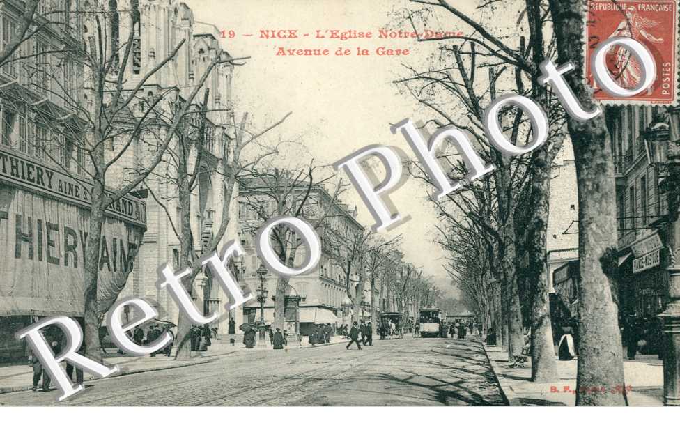 Avenue de la Gare eglise Notre Dame