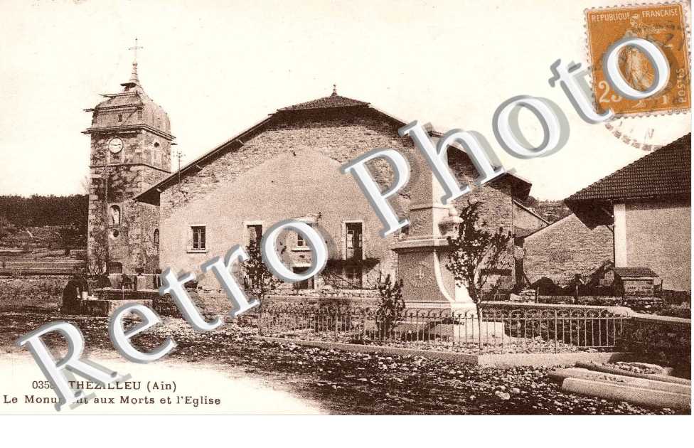 Le Monument aux Morts et l'Eglise