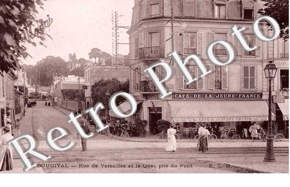 rue de Versailles et le quai pris du pont