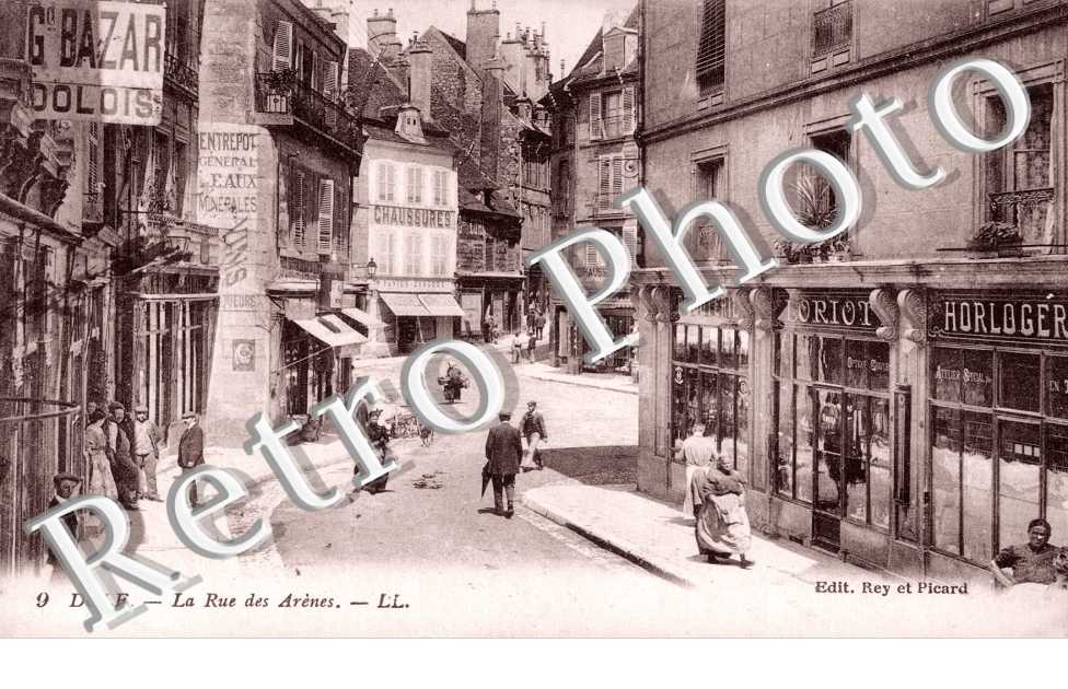 La rue des Arenes