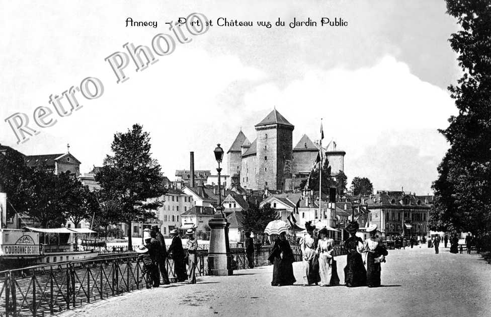 port et chateau vus du jardin public