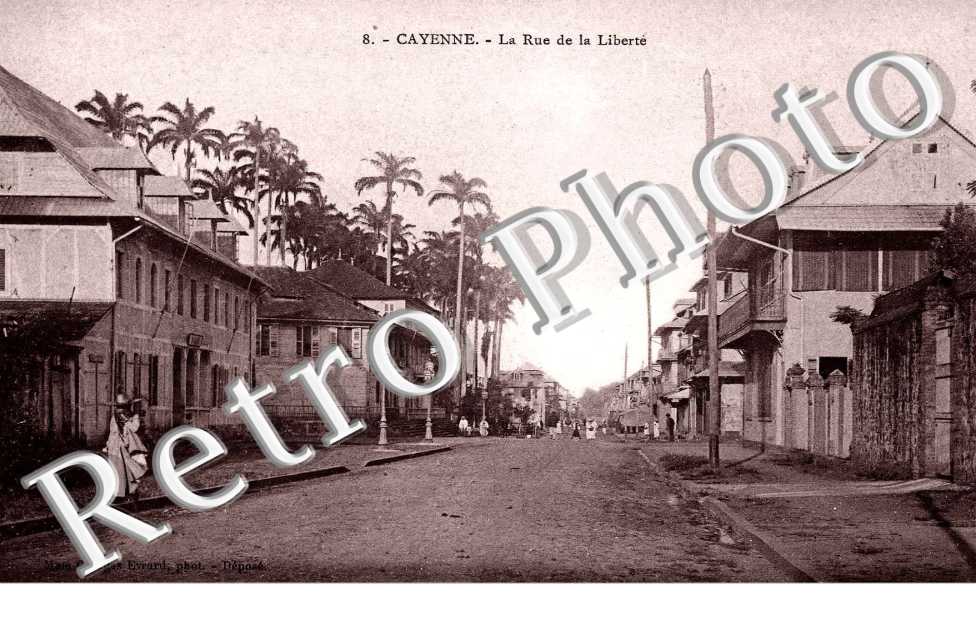 LA RUE DE LA LIBERTE
