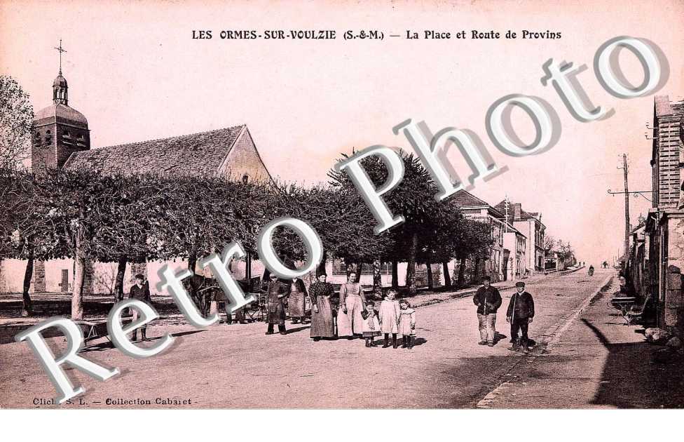 La place et route de Provins
