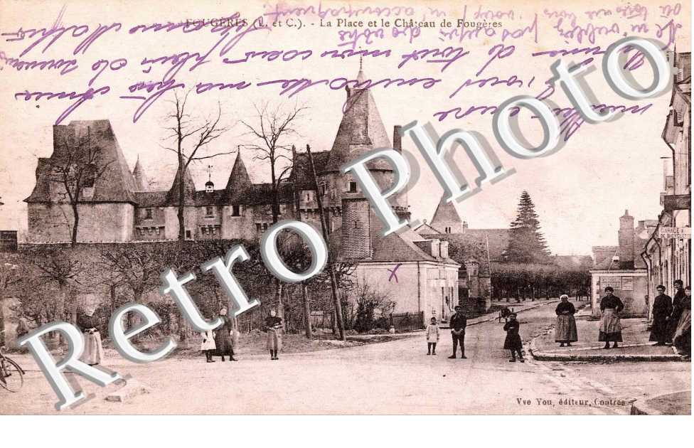 la place et le chateau de Fougeres