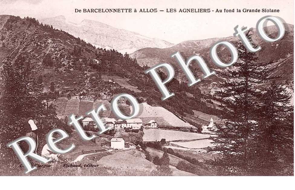 Les Agneliers - au fond la Grande Siolane