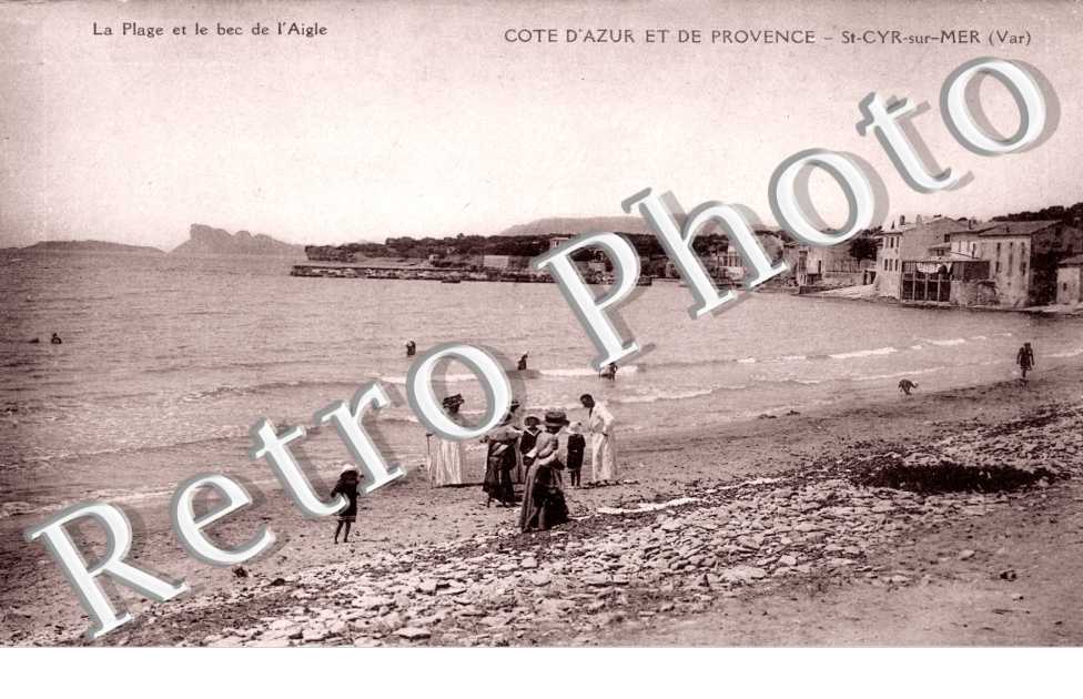 La plage et le bec de l'aigle
