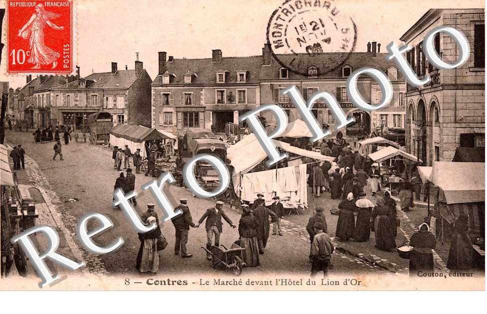 le marche devant l'hotel du lion d'or
