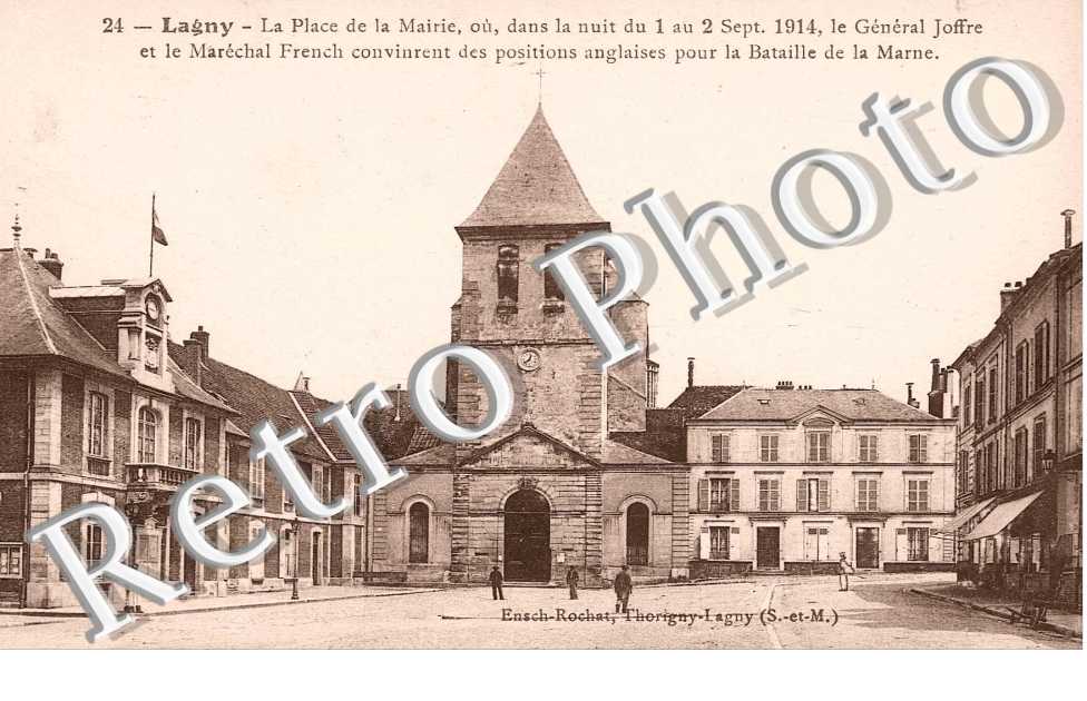 LA PLACE DE LA MAIRIE