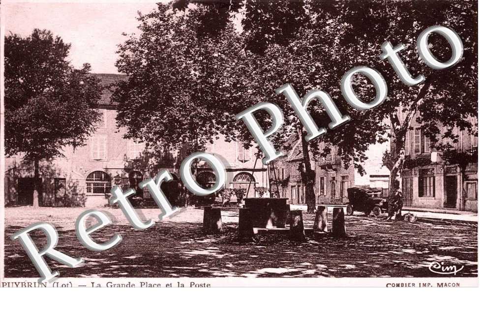 la grande place et la poste