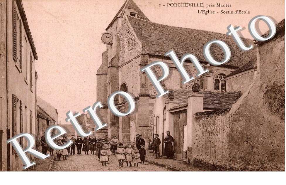 L'eglise -  Sortie d'ecole