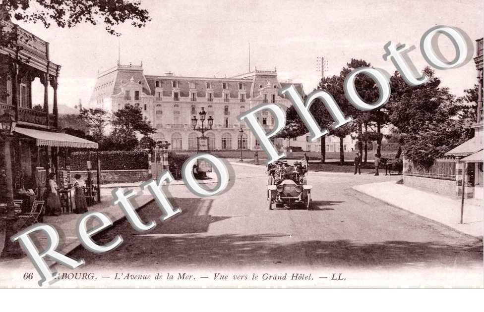 Avenue de la mer - Grand Hotel