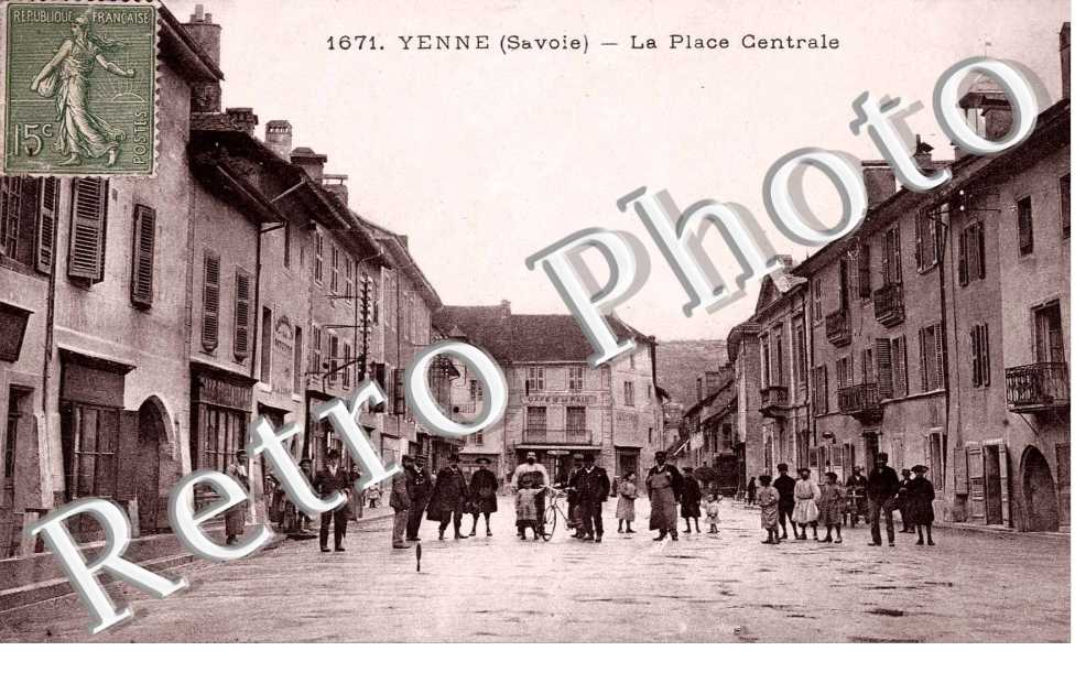 La Place Centrale