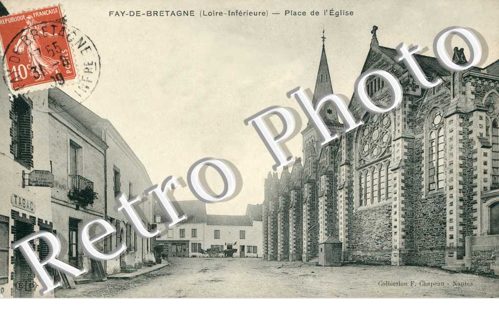 PLACE DE L'EGLISE
