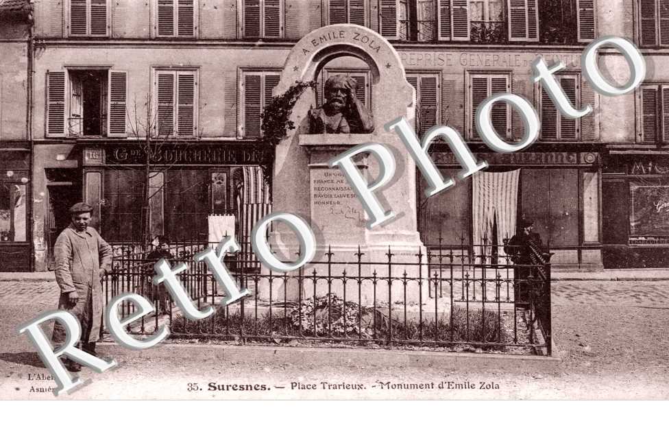 Place Trarieux, Monument d'Emile Zola