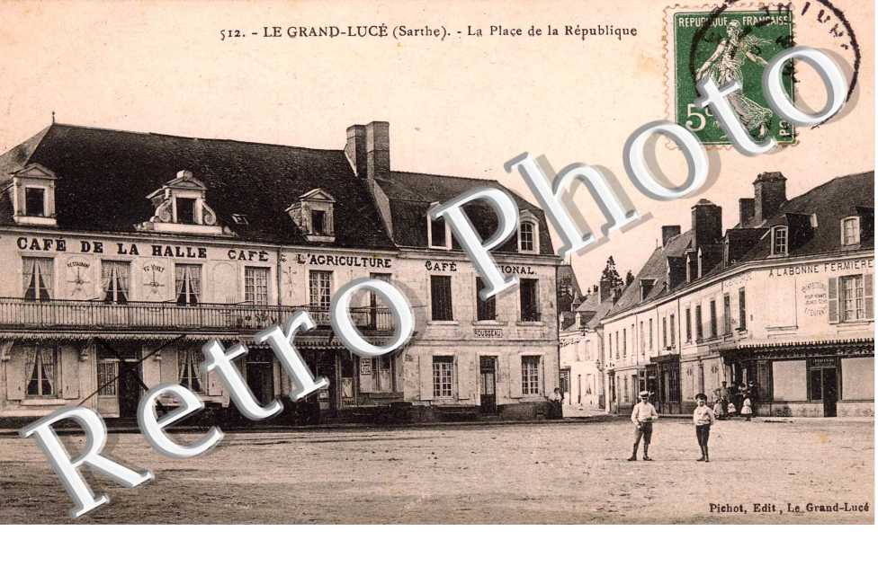 La place de la republique - cafe national (Rousseau)