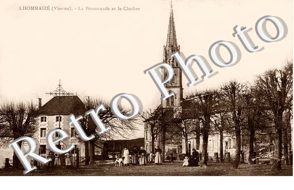 La promenade et le clocher