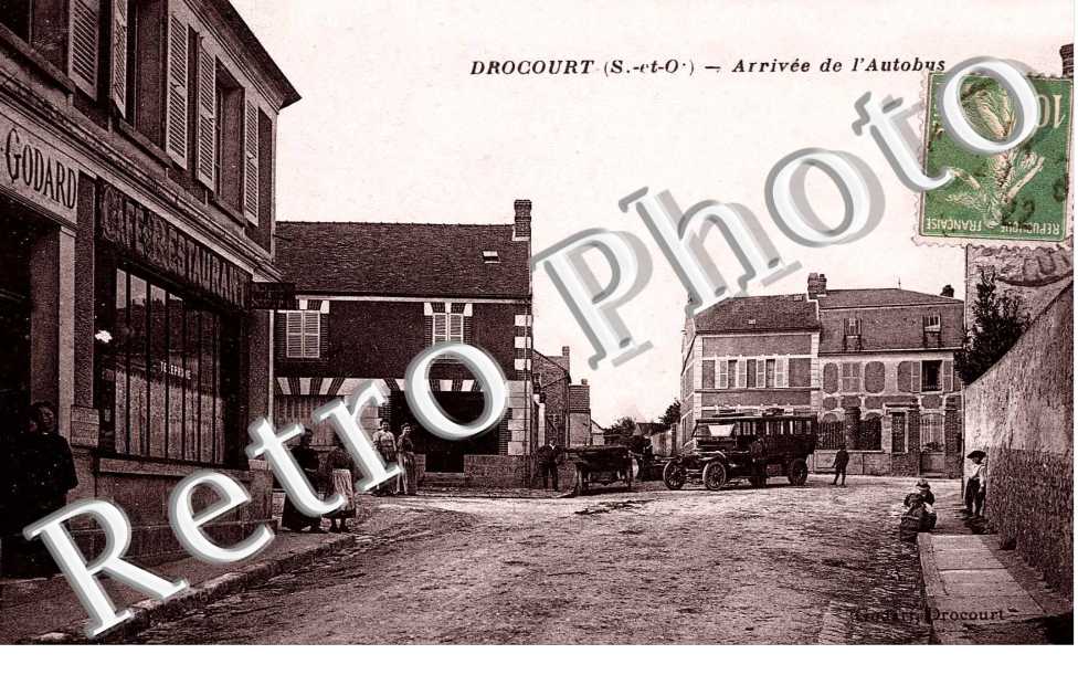 ARRIVEE DE L'AUTOBUS