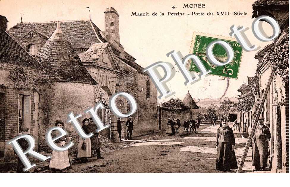 manoir de la Perrine, porte du XVIIe siecle