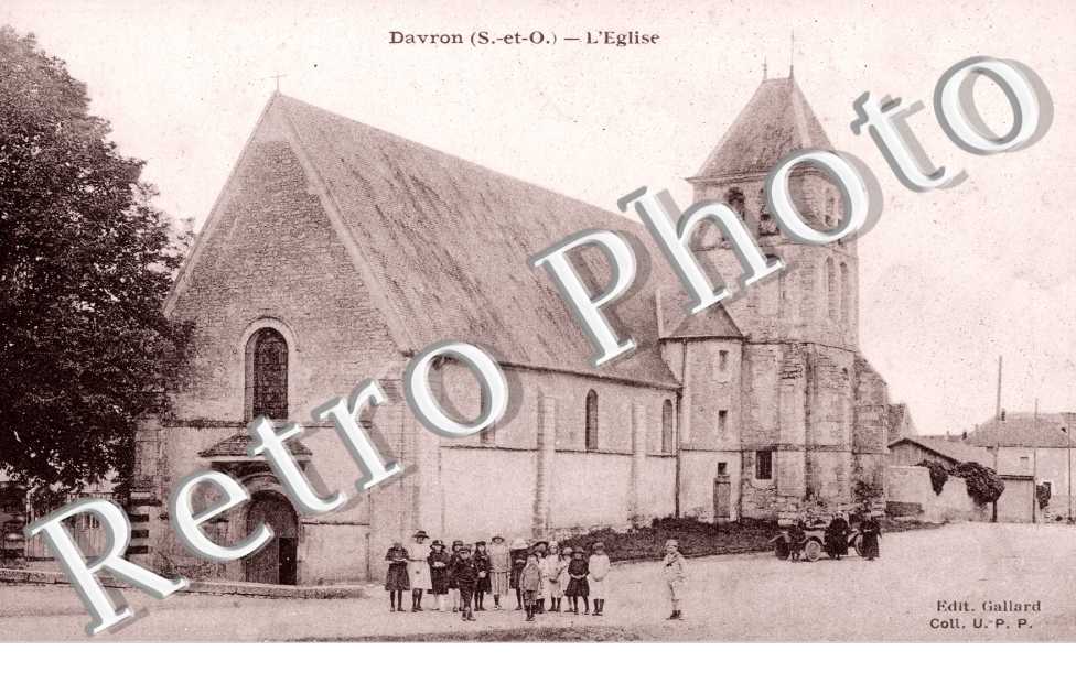 l'eglise (groupe enfants 1er plan)