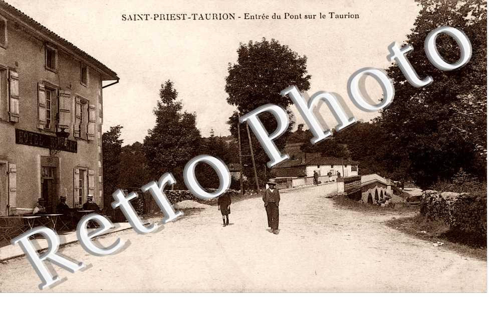 Entree du pont sur le Taurion