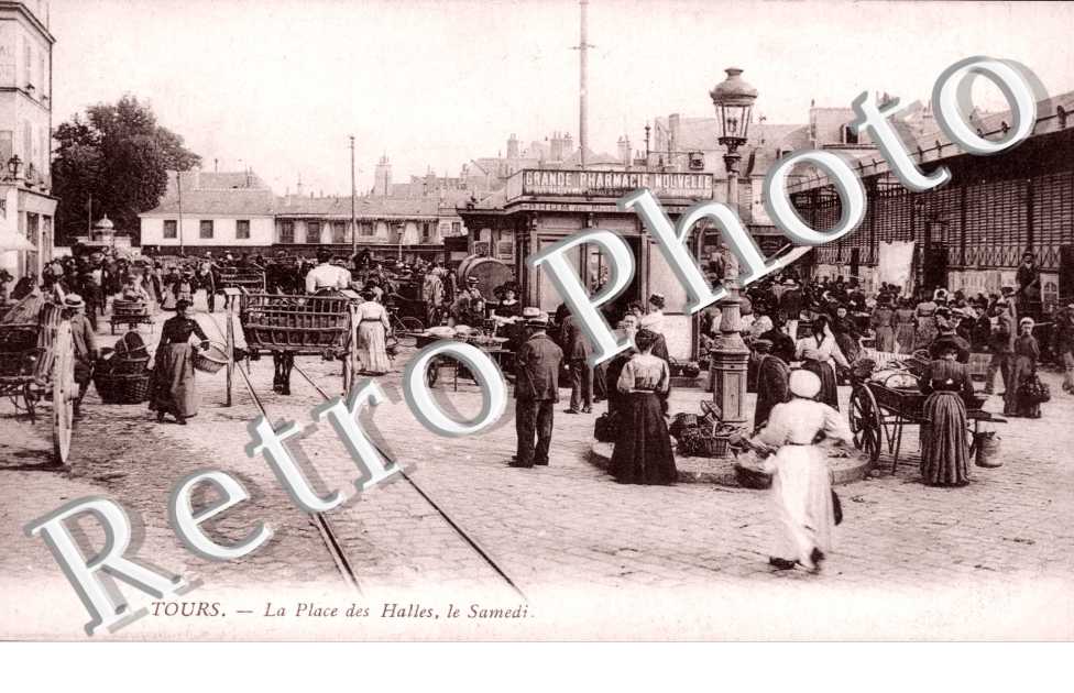 La Place des Halles le Samedi