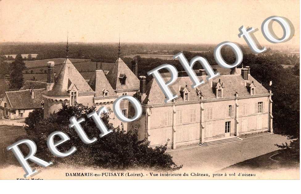 vue interieure du chateau prise a vol d'oiseau