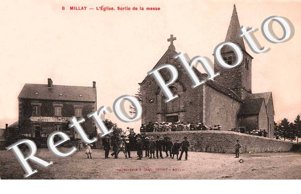 l'eglise, sortie de la messe