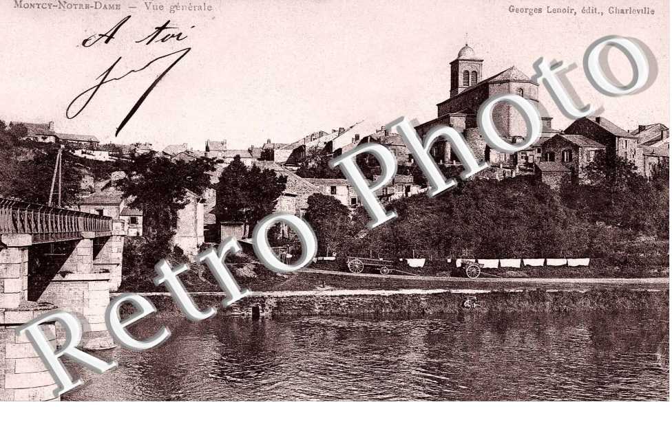 'Eglise vue du Pont