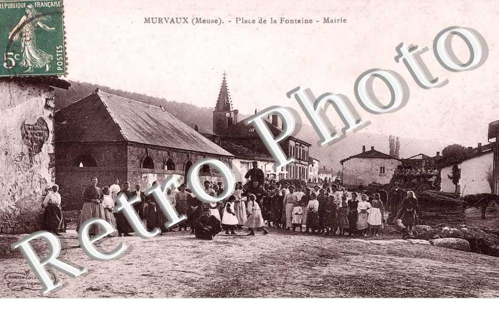 Place de la fontaine - mairie