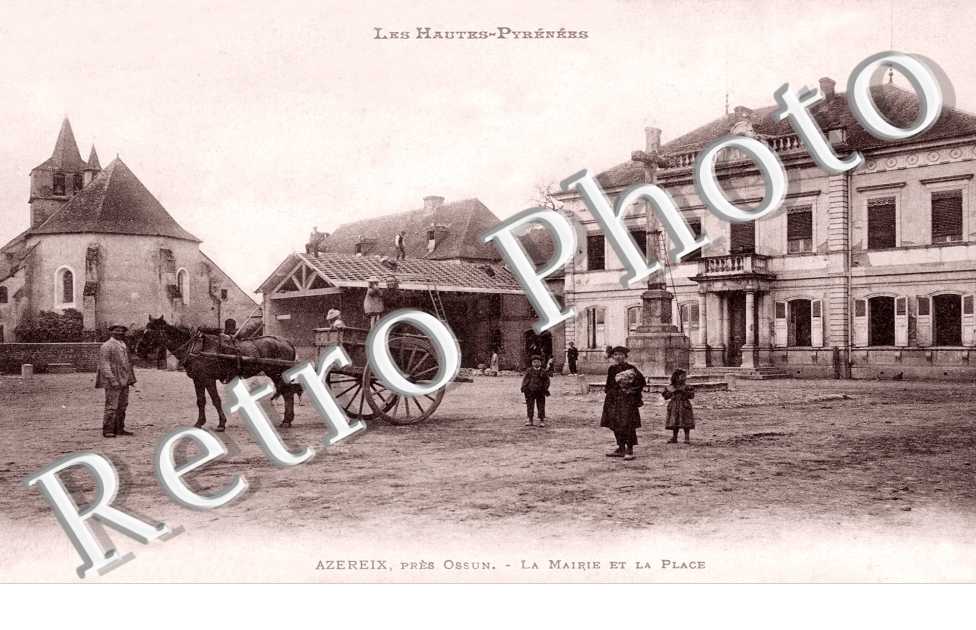 La Mairie et la Place