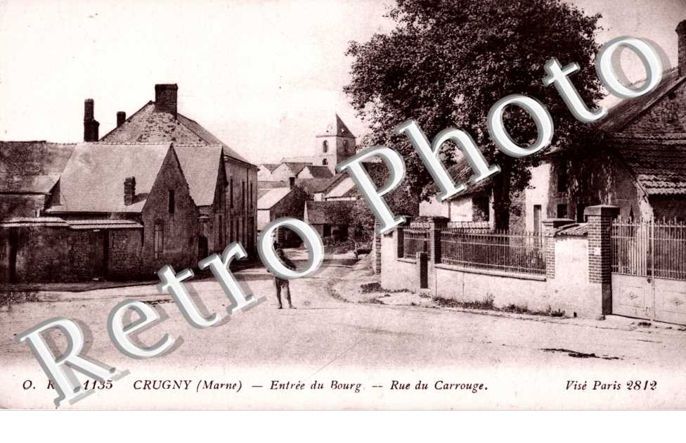 Rue du Carrouge - entree du bourg