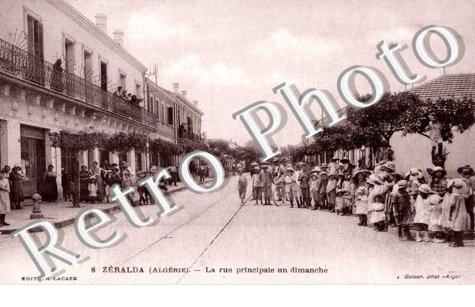 La Rue Principale un Dimanche