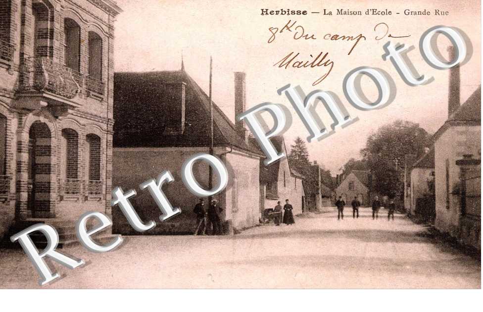 La Maison d'Ecole, Grande Rue