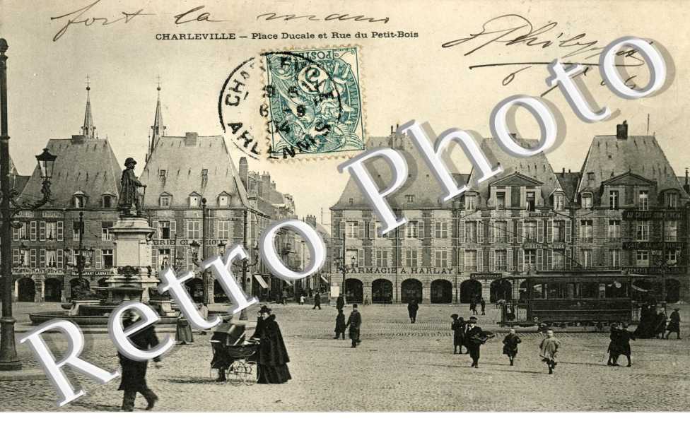Place Ducale et Rue du Petit Bois