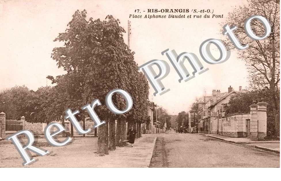 Place Alphonse Daudet