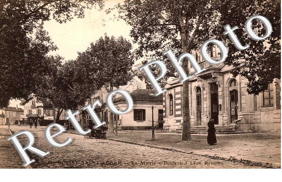 LA MAIRIE BD LEON REVILLON