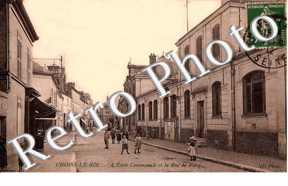 L'ECOLE COMMUNALE ET LA RUE DE VITRY