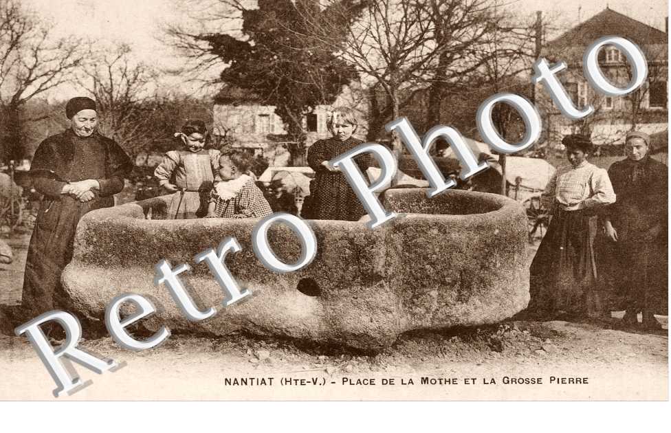 place de la Mothe et la grosse pierre