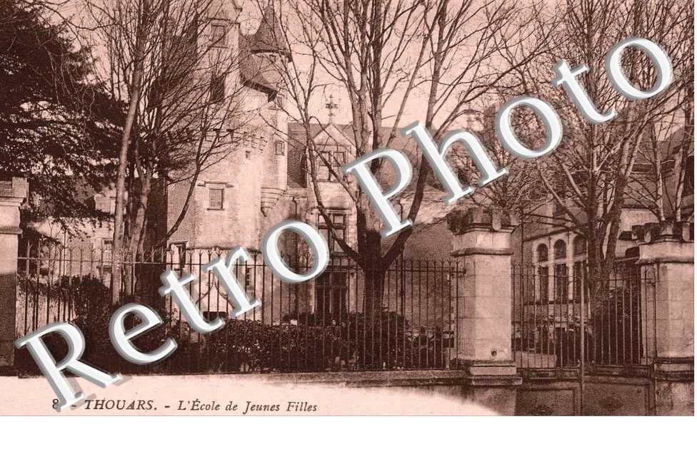 L'ECOLE DE JEUNES FILLES