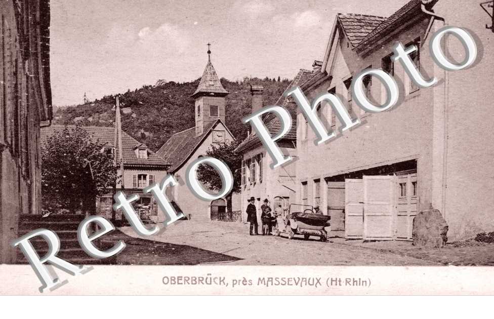 une rue vers eglise