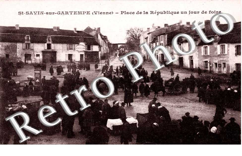 PLACE DE LA REPUBLIQUE UN JOUR DE FOIRE